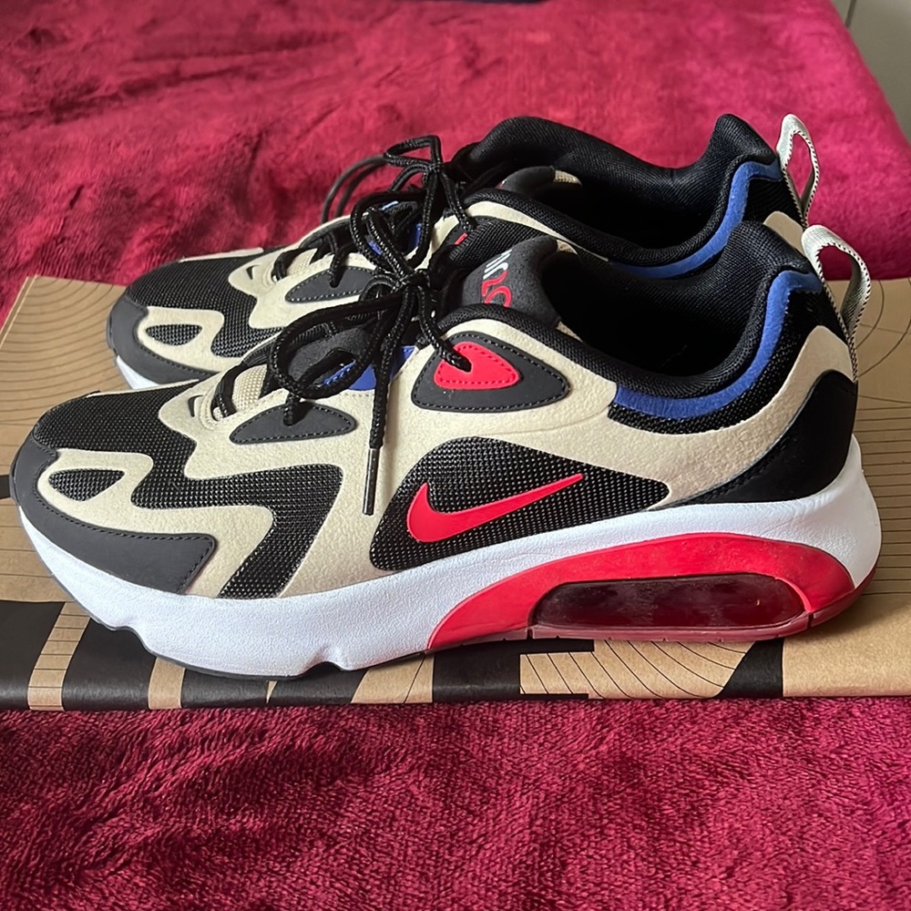 Nike Air Max 200